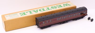 Lot 218 - 0 gauge finescale kit built suburban kitbuilt...