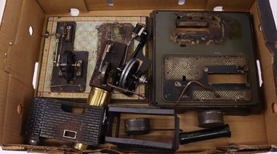 Lot 14 - A collection of live steam components by...