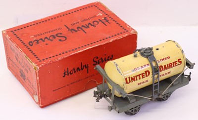 Lot 87 - 1929-30 Hornby 0-gauge Milk tank wagon,...