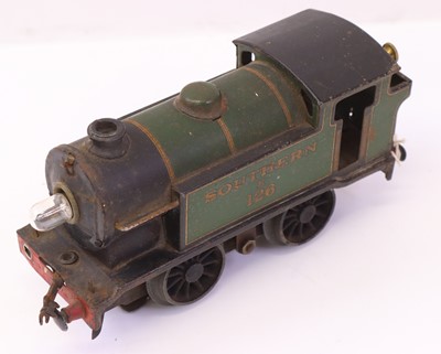 Lot 69 - 1932-6 Hornby 0-gauge E36, 6 volt, 0-4-0 tank...