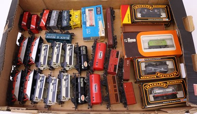 Lot 180 - 32 various 00 gauge goods wagons including kit...