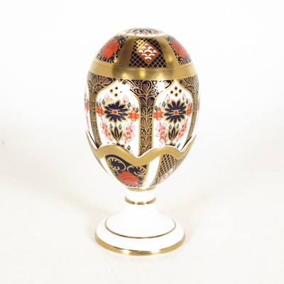 Lot 178 - A Royal Crown Derby 'Old Imari 1128' pattern...