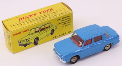 Lot 606 - French Dinky, 517, Renault R8, blue body with...