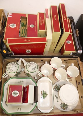 Lot 589 - A collection of Spode 'Christmas Tree' pattern...
