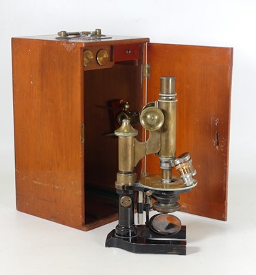 Lot 114 - An Ernst Leitz Wetzlar brass monocular...