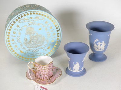 Lot 192 - A Wedgwood Harlequin Collection 'Scallop Daisy'...