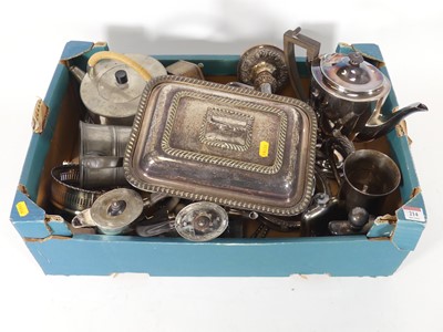 Lot 214 - A collection of metalware, to include a pewter...