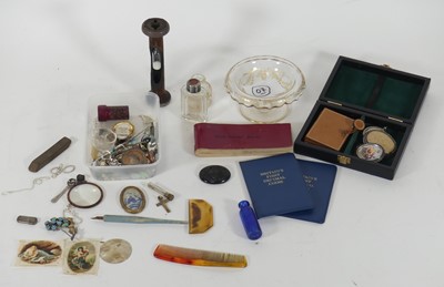 Lot 459 - A collection of miscellaneous items, to...