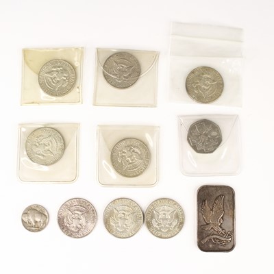Lot 306 - Sundry coinage to include American dollars,...