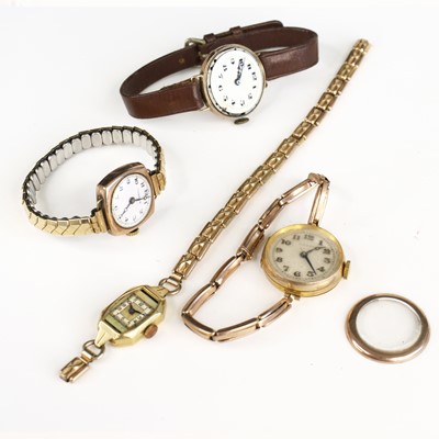 Lot 330 - A lady's Art Deco 18ct gold cased manual wind...