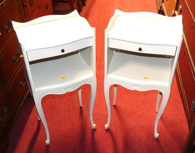 Lot 1396 - A pair of French white painted open Serpentine...