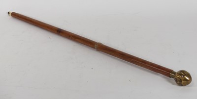 Lot 532 - A contemporary hardwood walking stick, with a...