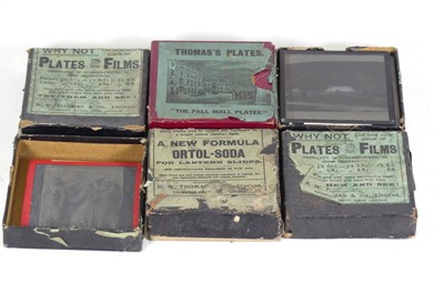 Lot 543 - A collection of early 20th century magic...