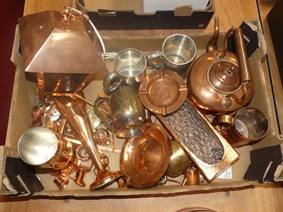 Lot 555 - A collection of metalware, to include an early...