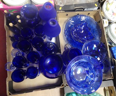 Lot 559 - A collection of assorted modern Bristol Blue...