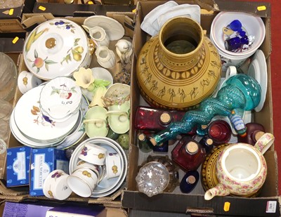 Lot 569 - Two boxes of miscellaneous items to include a...