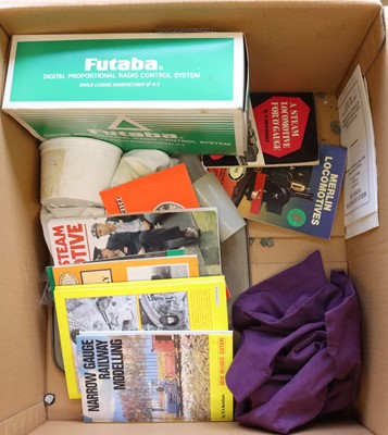 Lot 42 - Collection of various G gauge accessories,...