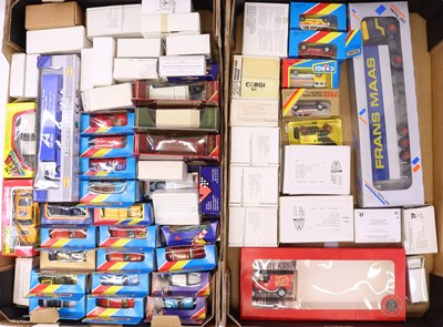 Lot 830 - Two trays of predominantly 1980s Matchbox, to...
