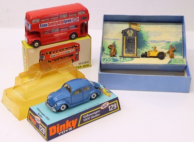 Lot 677 - Dinky Toys group of 3 to include a No.129 VW...