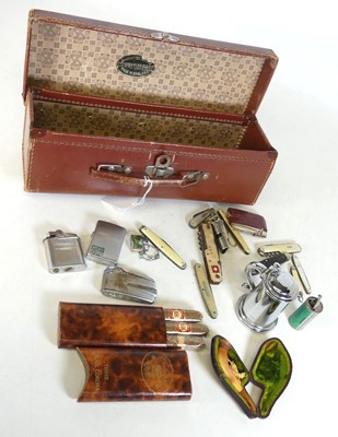 Lot 316 - A collection of items to include a Dunhill...