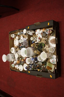 Lot 54 - A collection of ceramics to include Royal...