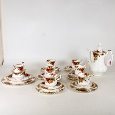 Lot 147 - A Royal Albert 'Old Country Roses' pattern...
