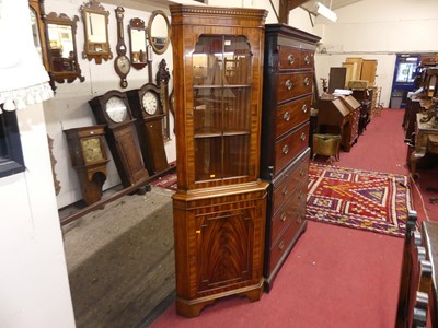Lot 519 - A reproduction mahogany and rosewood...