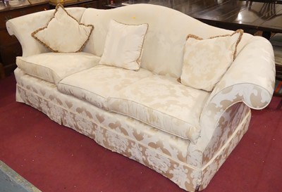 Lot 646 - A good quality contemporary silk damask...