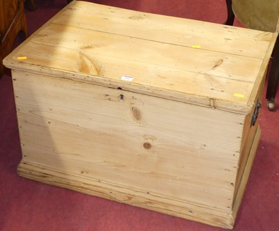 Lot 644 - A pine blanket box, width 71cm