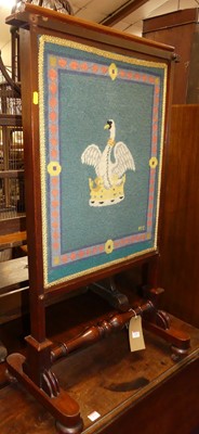 Lot 674 - An 18th century joined oak gateleg side table...