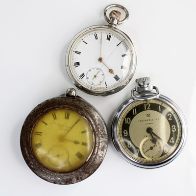 Lot 331 - A gent's Omega silver cased open-faced keyless...