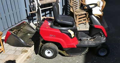 Lot 720 - A Mountfield 827H petrol driven ride-on lawn...