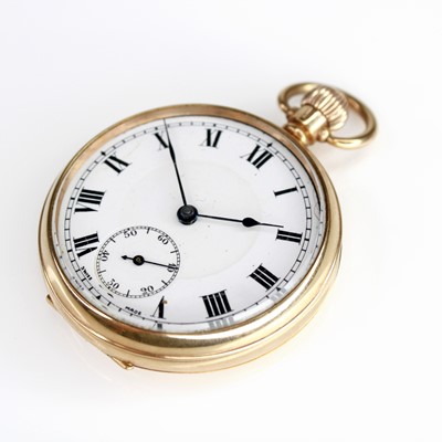 Lot 2132 - An Edwardian gent's 9ct gold cased keyless...