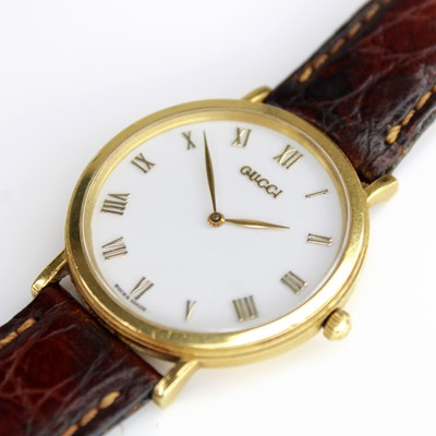 Lot 2177 - A gent's Gucci 18ct gold cased quartz...