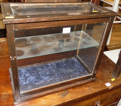 Lot 588 - An early 20th century mahogany glazed...
