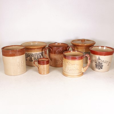Lot 186 - A Victorian glazed earthenware crock & cover,...