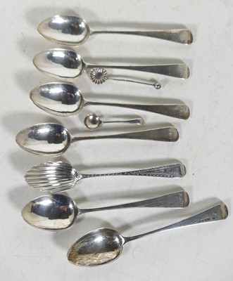 Lot 331 - A set of six George III silver teaspoons in...