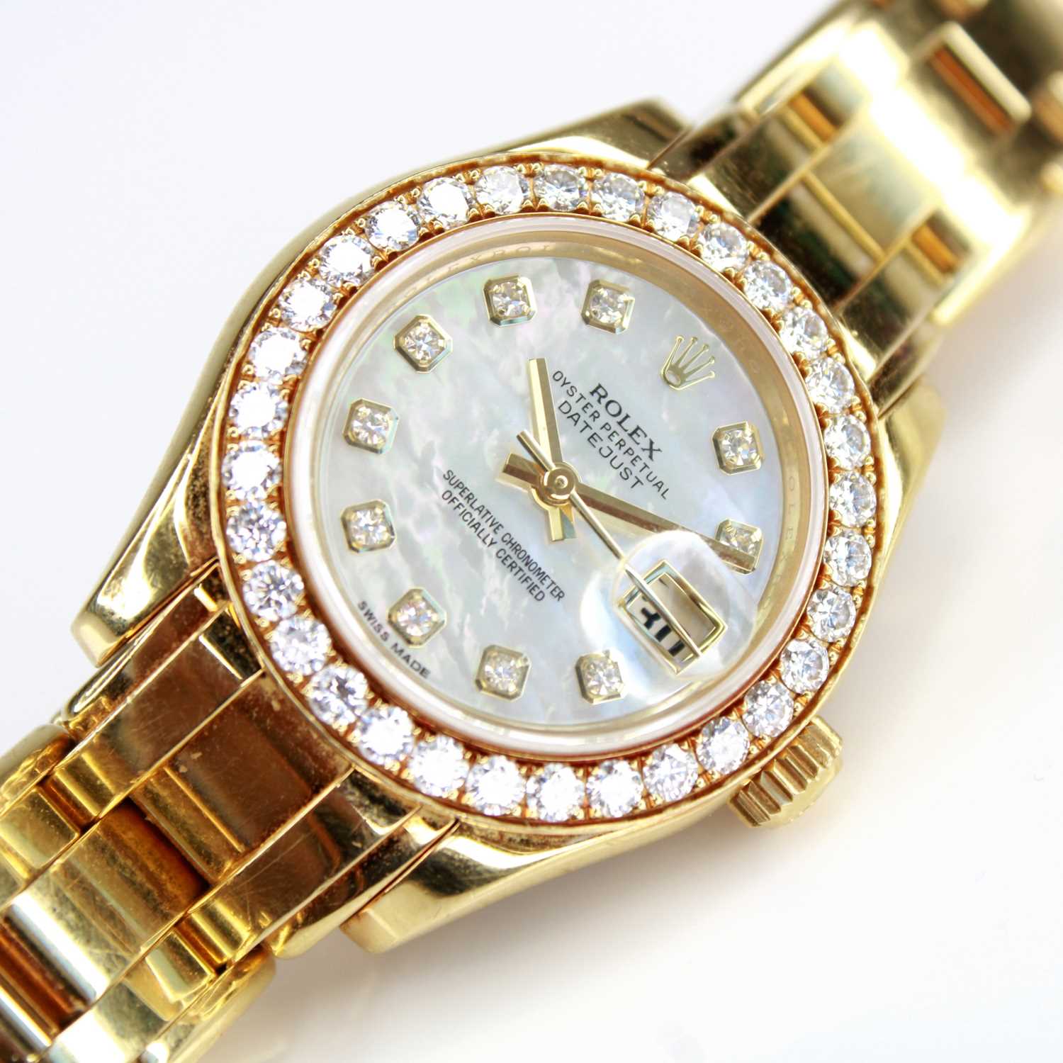 Lot 2106 - A lady's 18ct gold Rolex Oyster Perpetual...