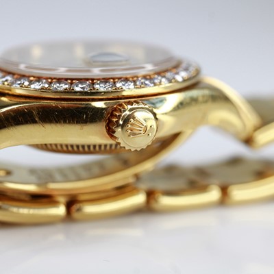 Lot 2106 - A lady's 18ct gold Rolex Oyster Perpetual...