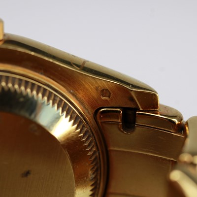 Lot 2106 - A lady's 18ct gold Rolex Oyster Perpetual...