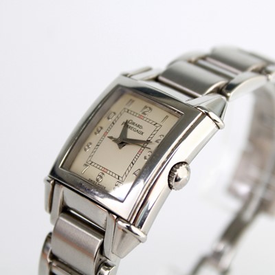 Lot 2228 - A lady's vintage Girard Perregaux quartz...