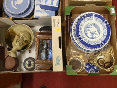 Lot 93 - Two boxes to include blue and white printed...