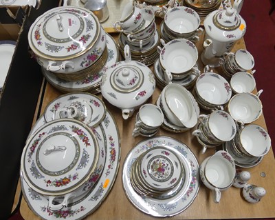 Lot 135 - A Paragon Tree of Kashmir pattern porcelain...