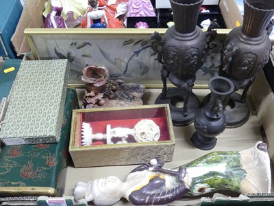 Lot 155 - Mixed lot to include a pair of Japanese bronze...