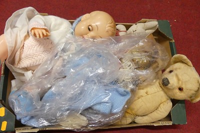 Lot 133 - A box of assorted soft toys, to include, a...