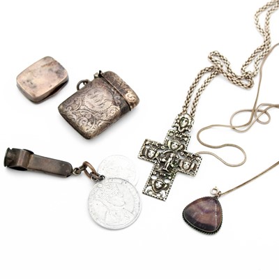 Lot 281 - An Edwardian silver vesta, having all-over...