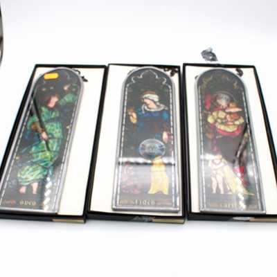 Lot 288 - A collection of miscellaneous items to include...