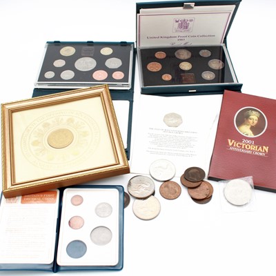 Lot 295 - Great Britain, a collection of coins, to...