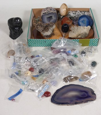 Lot 223 - A collection of assorted loose gemstones, to...