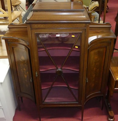 Lot 592 - An Edwardian mahogany, satinwood cross banded...